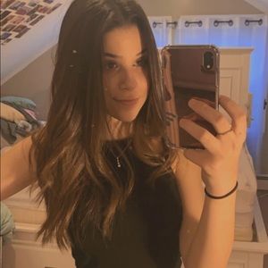 Meet your Posher, Emily